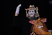 051.jpg