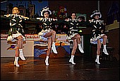 053.jpg