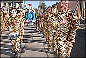 051.jpg