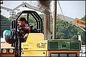 053.jpg