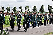 073.jpg