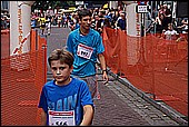 049.jpg