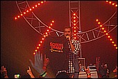 050.jpg