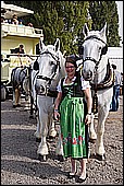 051.jpg