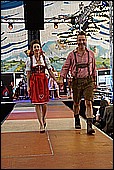 061.jpg