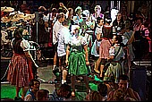 054.jpg