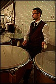 043.jpg