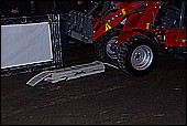 051.jpg
